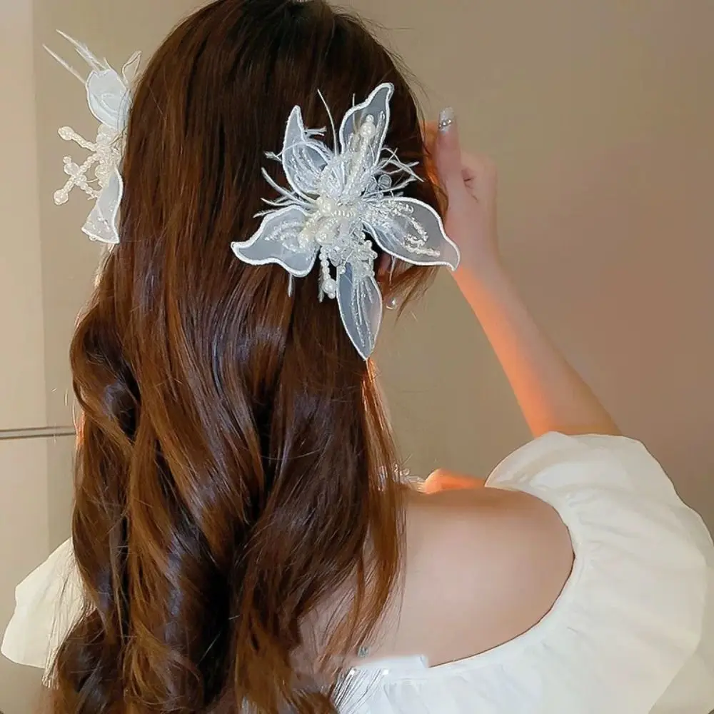 Fascinator-Pince à cheveux en plumes de dentelle, voile en maille, vêtements de sauna, épingle à cheveux florale, patients floraux, vêtements de sauna de mariage, accessoires pour cheveux de fête