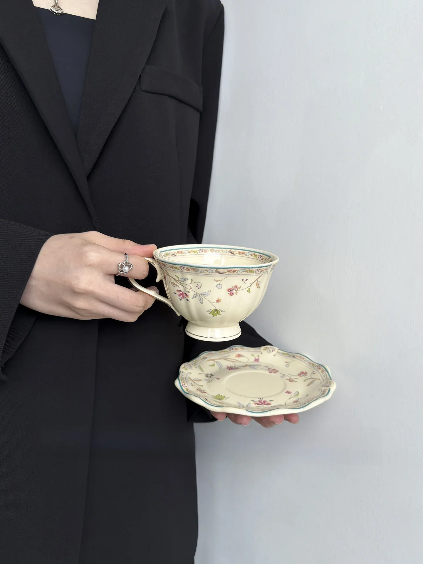 Romantic Court Style Coffee Cup And Plate Set Afternoon Tea Water Cup Practical Small Audience Handmade Gift Ceramic Material