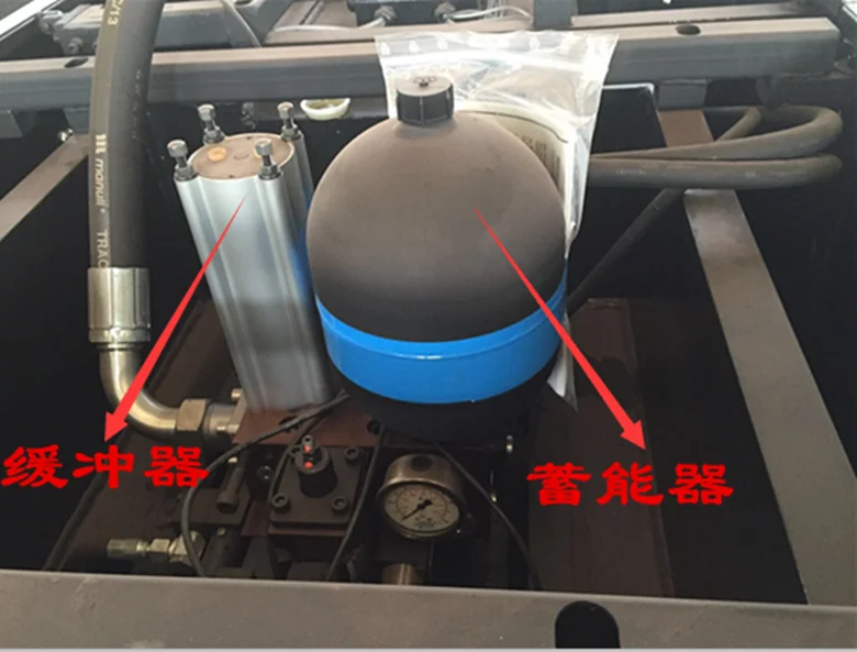 Yawei, Jin Fangyuan, Yangli Datong Jiemai numerical control turret punch accessories buffer nitrogen tank accumulator