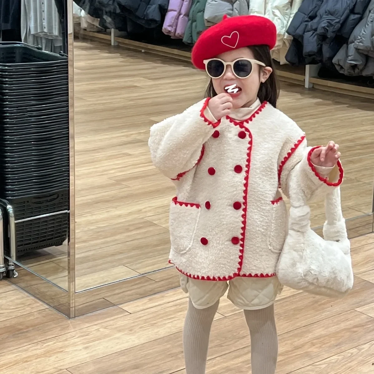 

Girls Coat Korean Winter Contrasting Lace Double Row Red Velvet Buckle and Thick Velvet Fashionable Jacket Kids Clothes