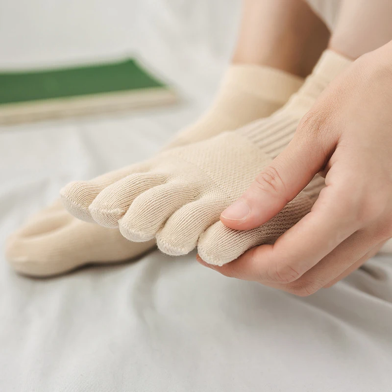 Spring Summer Simple Short Tube Five Toe Socks For Women Stretchy Sweat-absorbing Cotton Socks 5 Fingers Socks Split Toe Socks