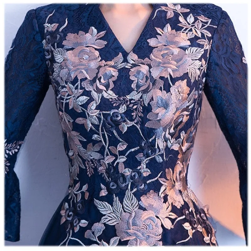 Bankett-Abendkleid 2026 Neujahrs-Präsidentenkleid, schlankmachendes, langärmliges Performance-Kleid, japanischer und koreanischer Stil