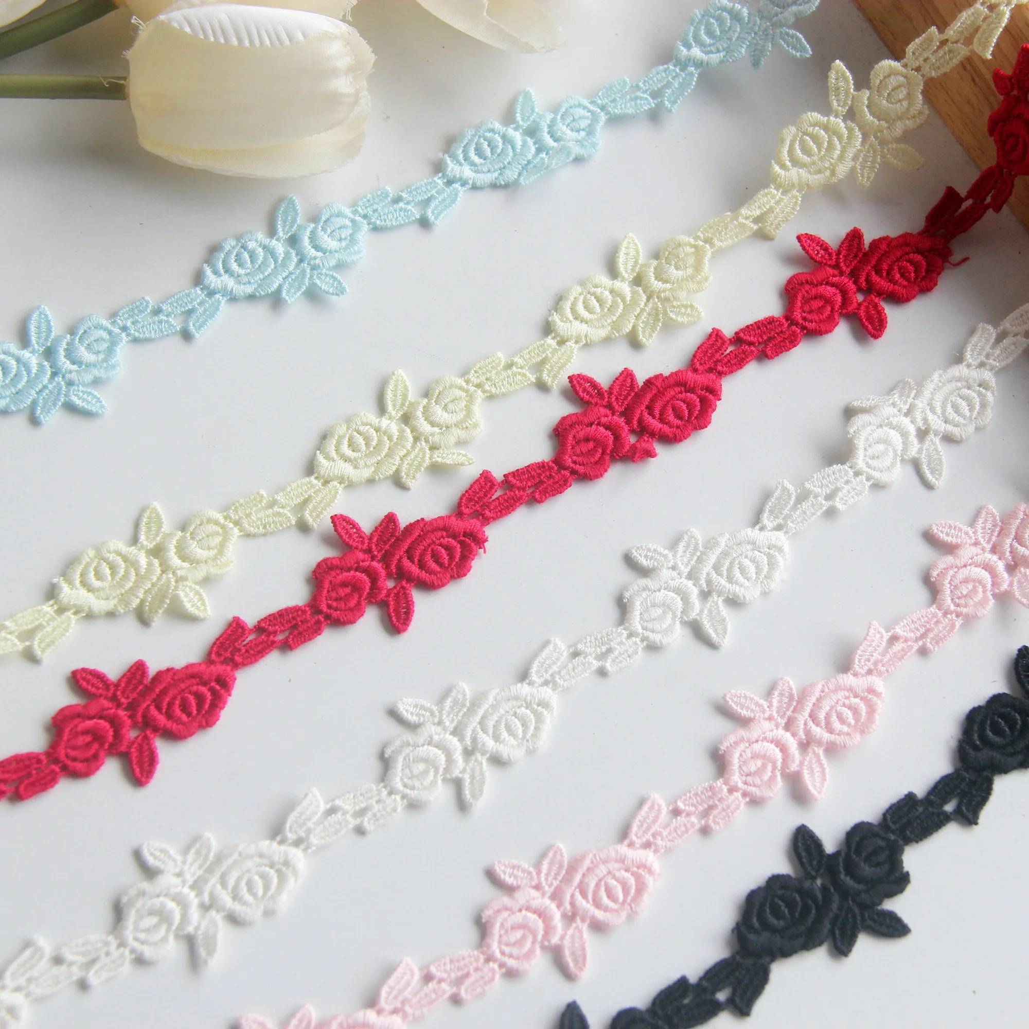 5Yards Silky cotton water soluble embroidery lace fine lace small rose skirt edge decoration clothes DIY accessories 1.5cm SC552