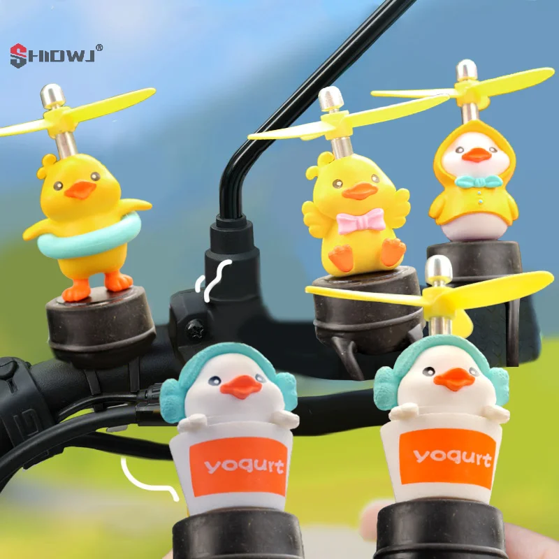 1pc Cute Wind Broken Little Yellow Duck Motorcycle Riding Handlebar Decoration Toy With Propeller Bike Moto Driving Ornaments