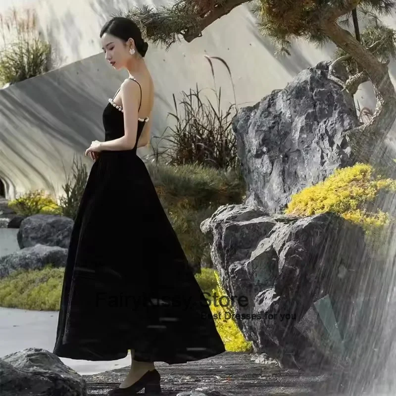 FairyKissy Czarna Sukienka Wieczorowa Nowy Styl Aksamitna Temperamentna Sukienka na Ramiączkach Ozdobiona Perłami Suknia na Uroczystość dla Dorosłych Sukienki na Przyjęcie Urodzinowe