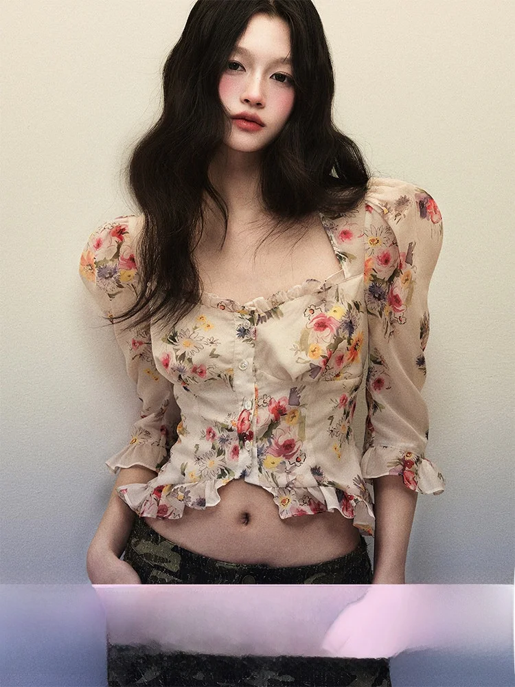 

Женская приталенная футболка P STUDIO с акварельным цветочным принтом, квадратным вырезом и пуговицами, оригинальный дизайн, повседневная