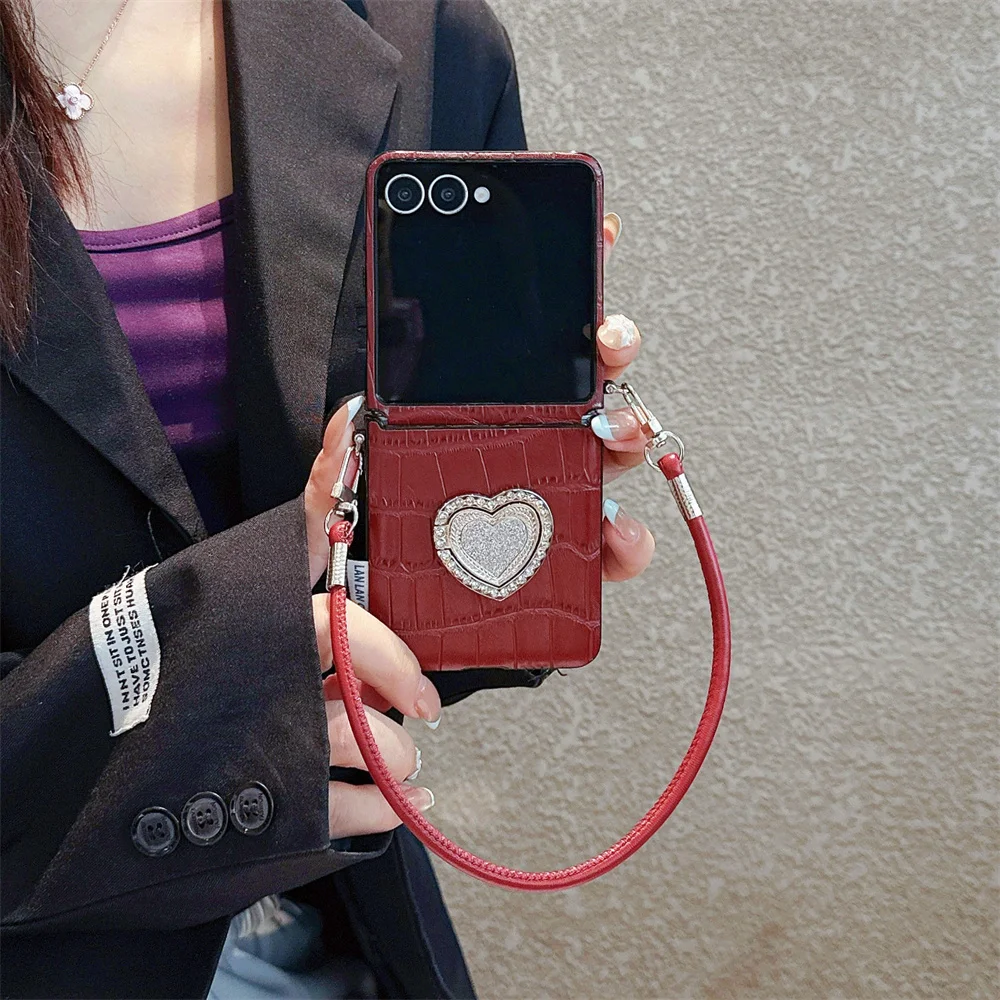 Luxury Sparkling Shiny Rhinestone Heart Ring Stand Crocodile Pattern Phone Case for SamSung Galaxy Z Flip 7 6 5 Hand Strap Cover