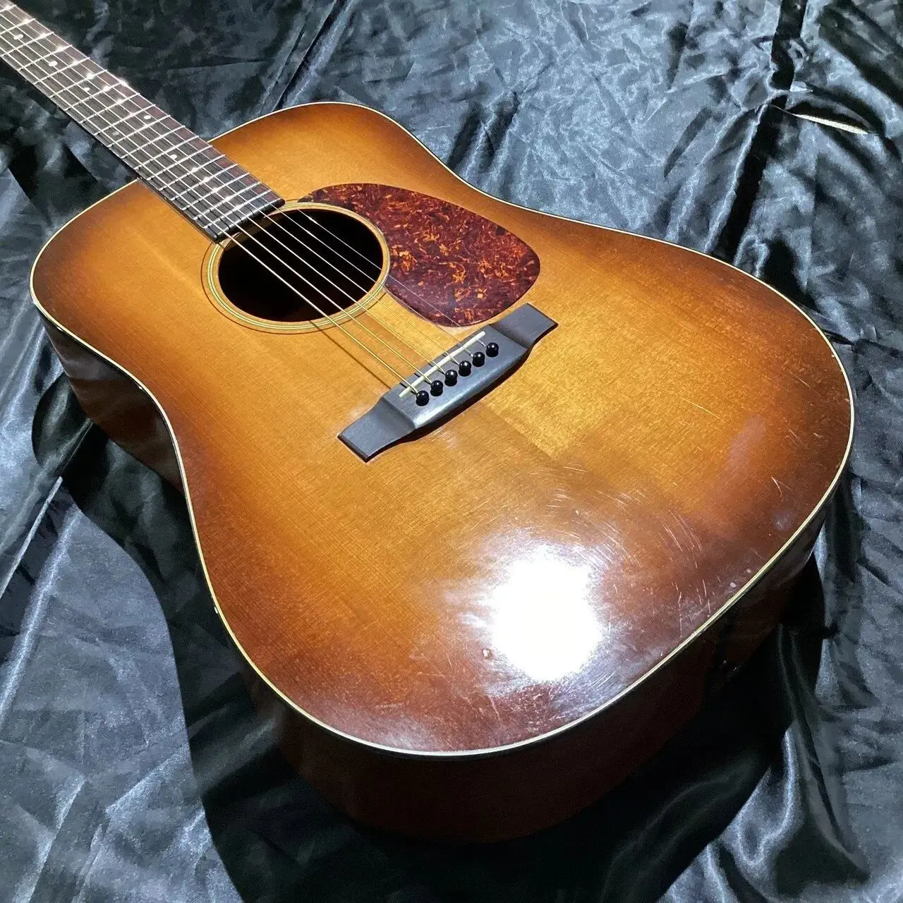 D 18 Shaded Top 1975 Sunburst acoustic guitar