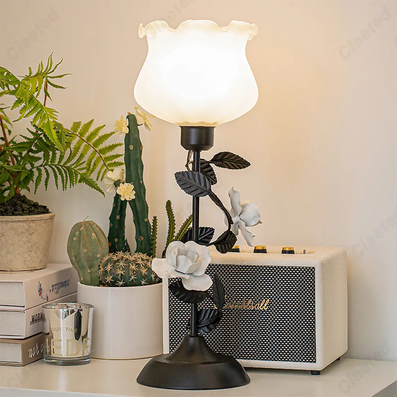 American New LED Retro Table Lamp Living Room Study Bedroom Bedside Decorative Atmosphere Lighting