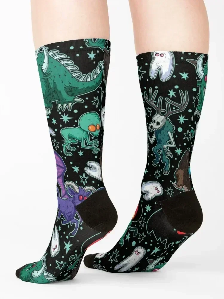 Cryptids Night Calzini neri compressione basket Calzini maschili da donna