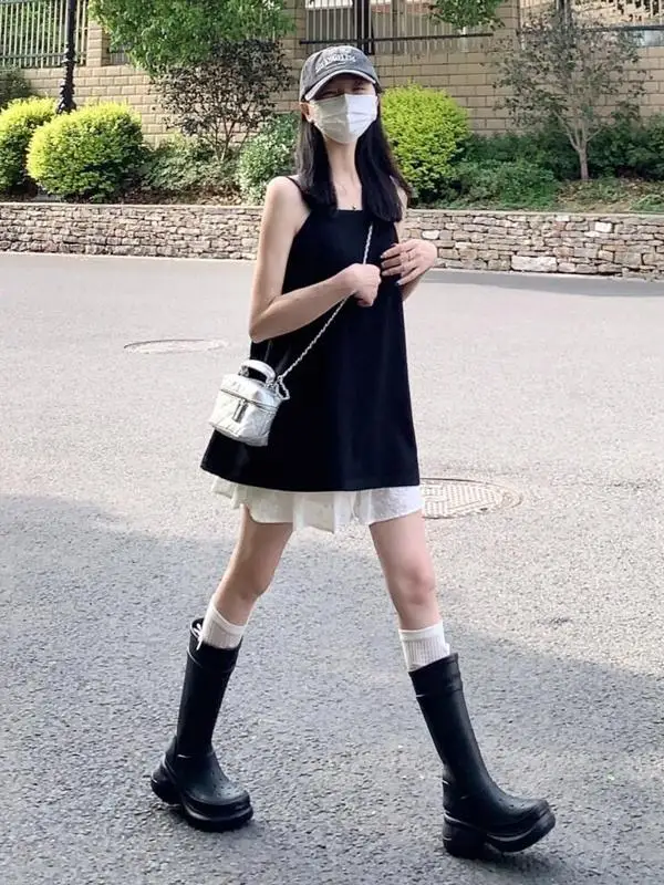 

Miu Style Black Strapless Dress Set Fashionable Korean Summer Outfit Youthful A-Line Cotton Gown with Loose Waist Design