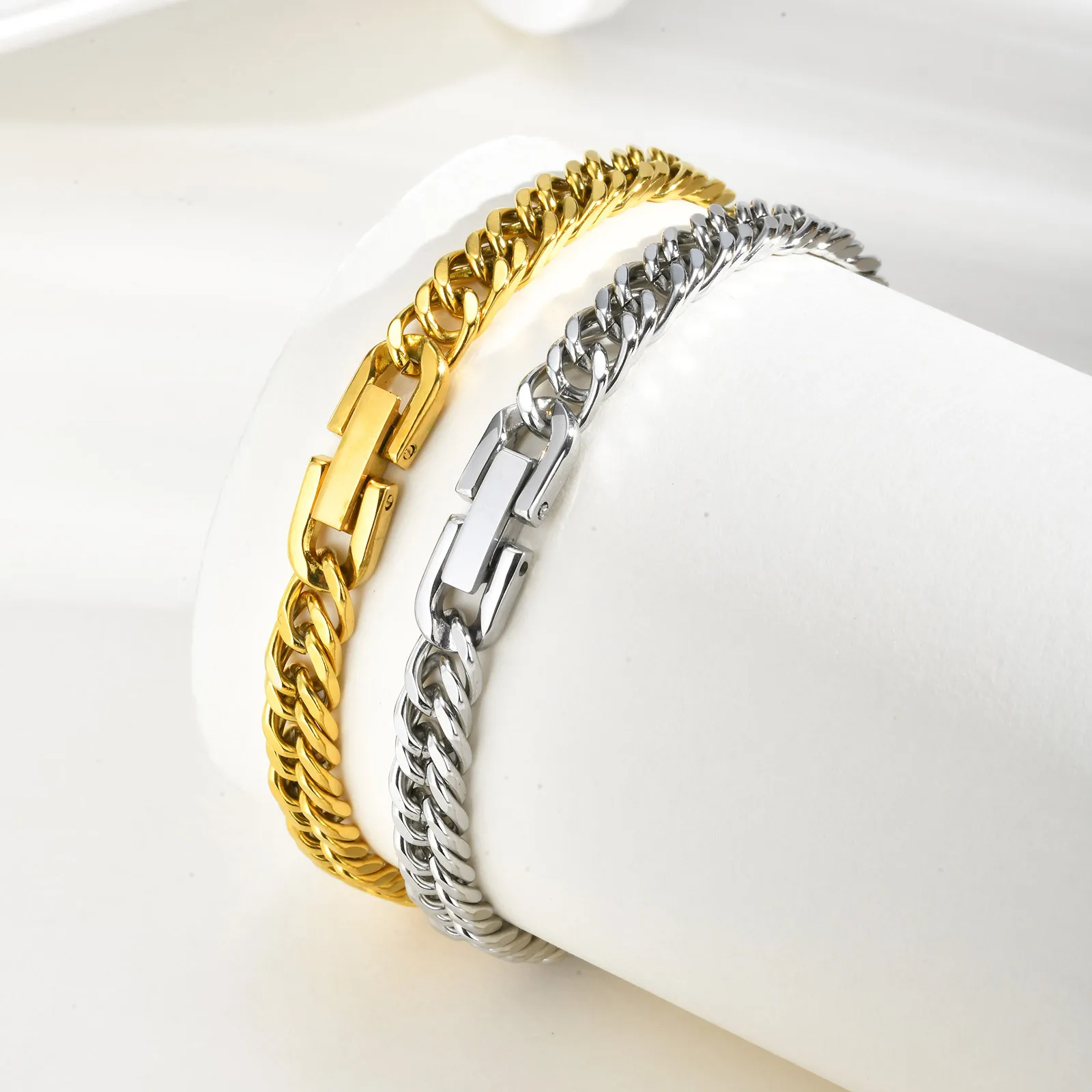 Vnox Simple Women's Stainless Steel Link Chain Cuban Bracelets With Fold Over Clasp Stainless Steel Jewelry Length 16.5cm