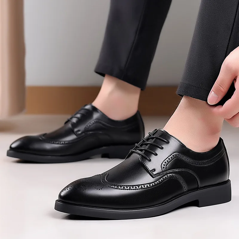 Men Classic Retro Brogues Men Lace Up Business Leather Shoes Formal Office Flats Men Wedding Party Oxford Shoes