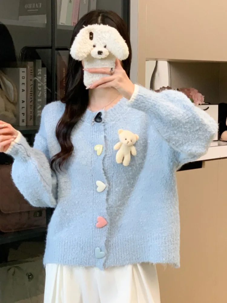 Color blocking heart-shaped button sweater jacket women's autumn and winter round neck sweet and loose anti-aging top