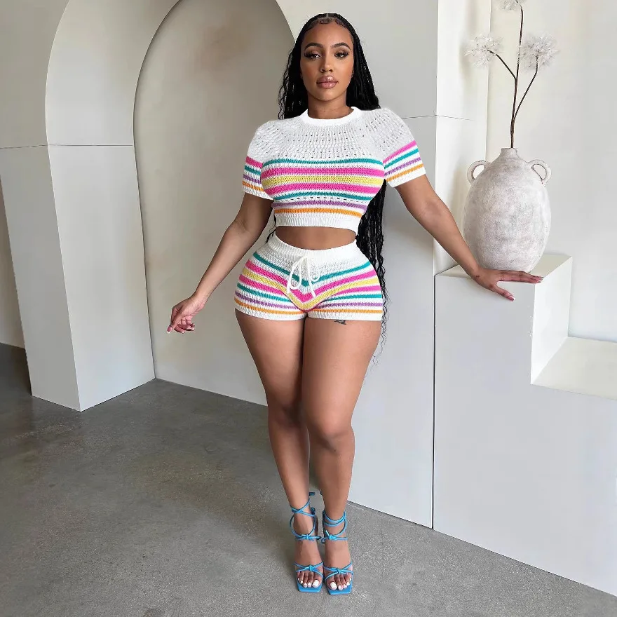

Женский вязаный комплект из 2 предметов в полоску с вырезом в полоску, укороченный топ с круглым вырезом и короткими рукавами + шорты на шнурке, повседневные уличные костюмы