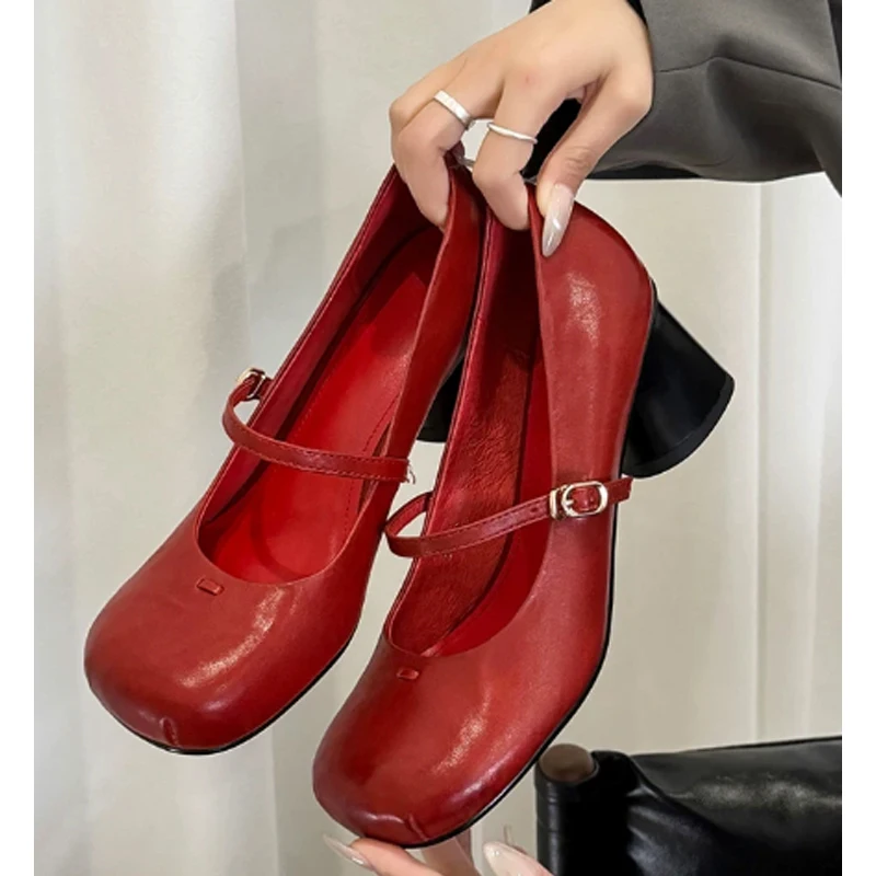 Red Round Toe Chunky Heel Mary Jane Shoes Woman Summer 2026 Black Closed Toe Buckle High Heel Shoes Party Wedding Dress
