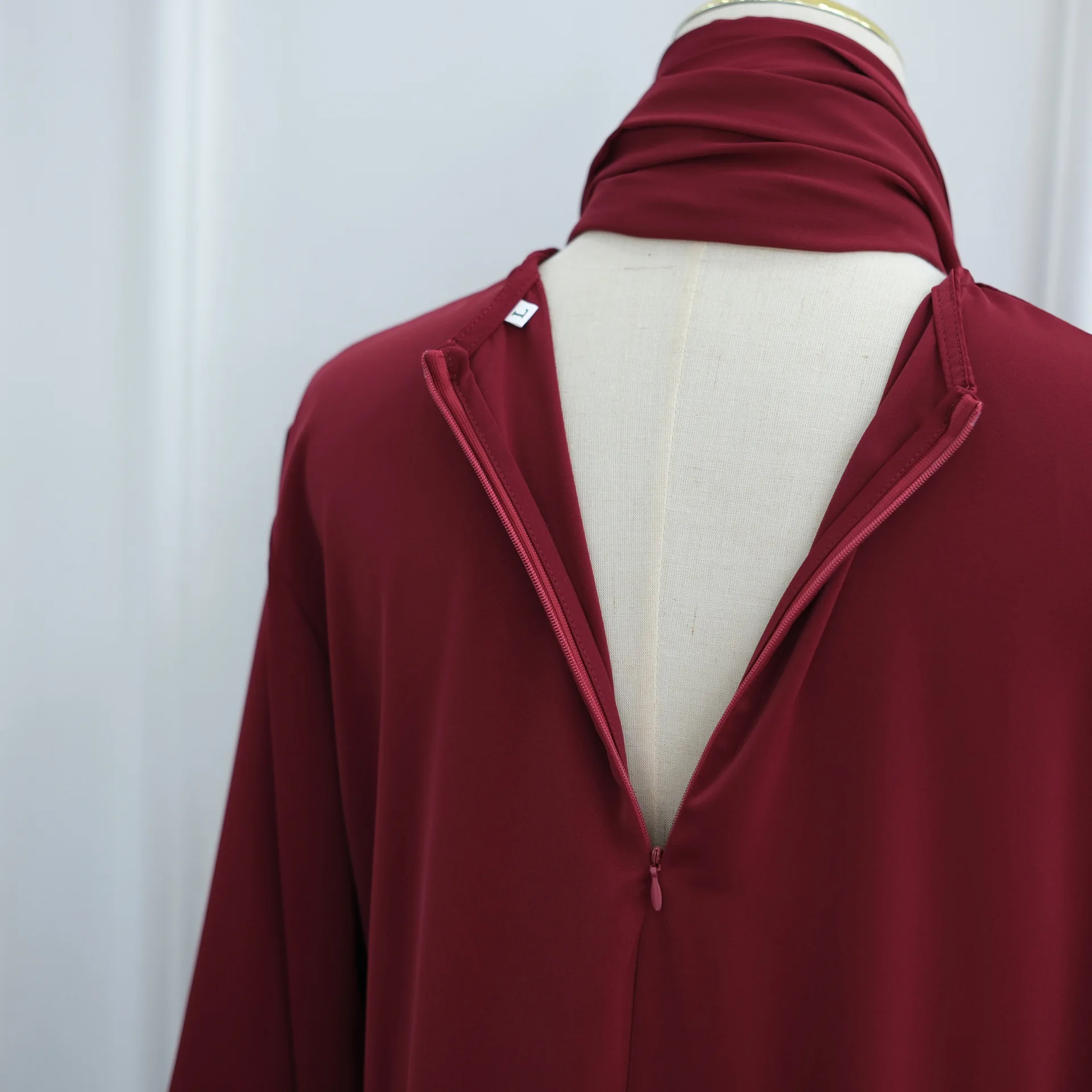 Zahraa Damenkleider Islamische Kleidung Freizeitkleid Spitzenblumen Neues Weiches Nida Geschlossenes Abaya Muslimisches Kleid mit Passendem Hijab – Detail 21