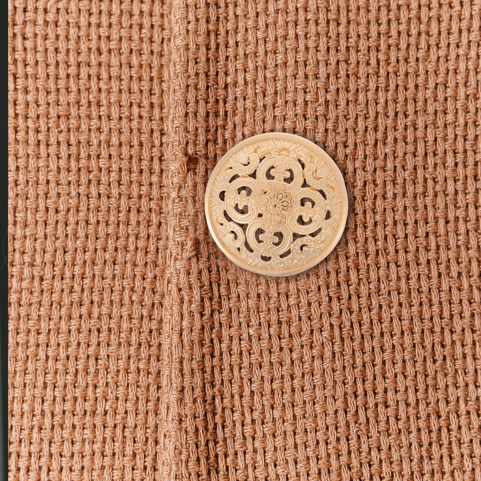 

30Pcs Metal Button Hollow-Out Stylish Design Sewing Fastener for Clothes Jackets Coats DIY Decoration Light Golden