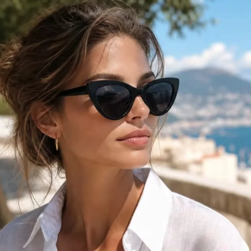 Retro Sexy Cat Eye Style Sunglasses Woman Classic Black White Ladies Sun Glasses Cateye Frame Gradient Oculos De Sol Feminino