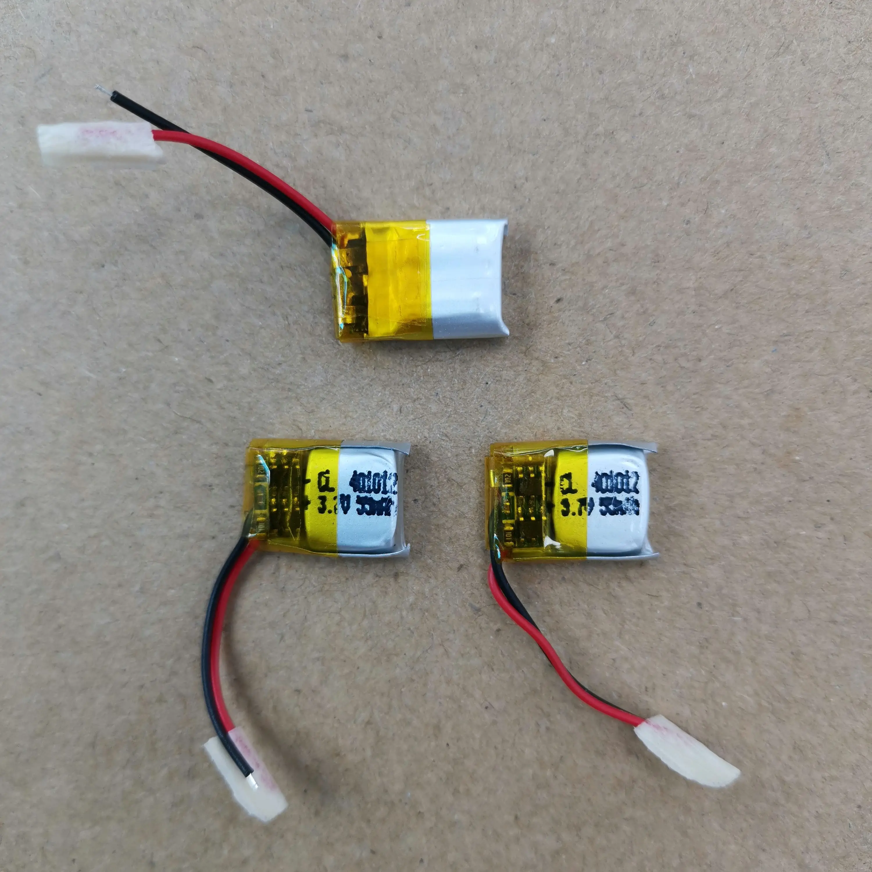 3.7V 2 wires 401012 401012P lithium battery with protection board , used for bluetooth MP4 1pcs/lot