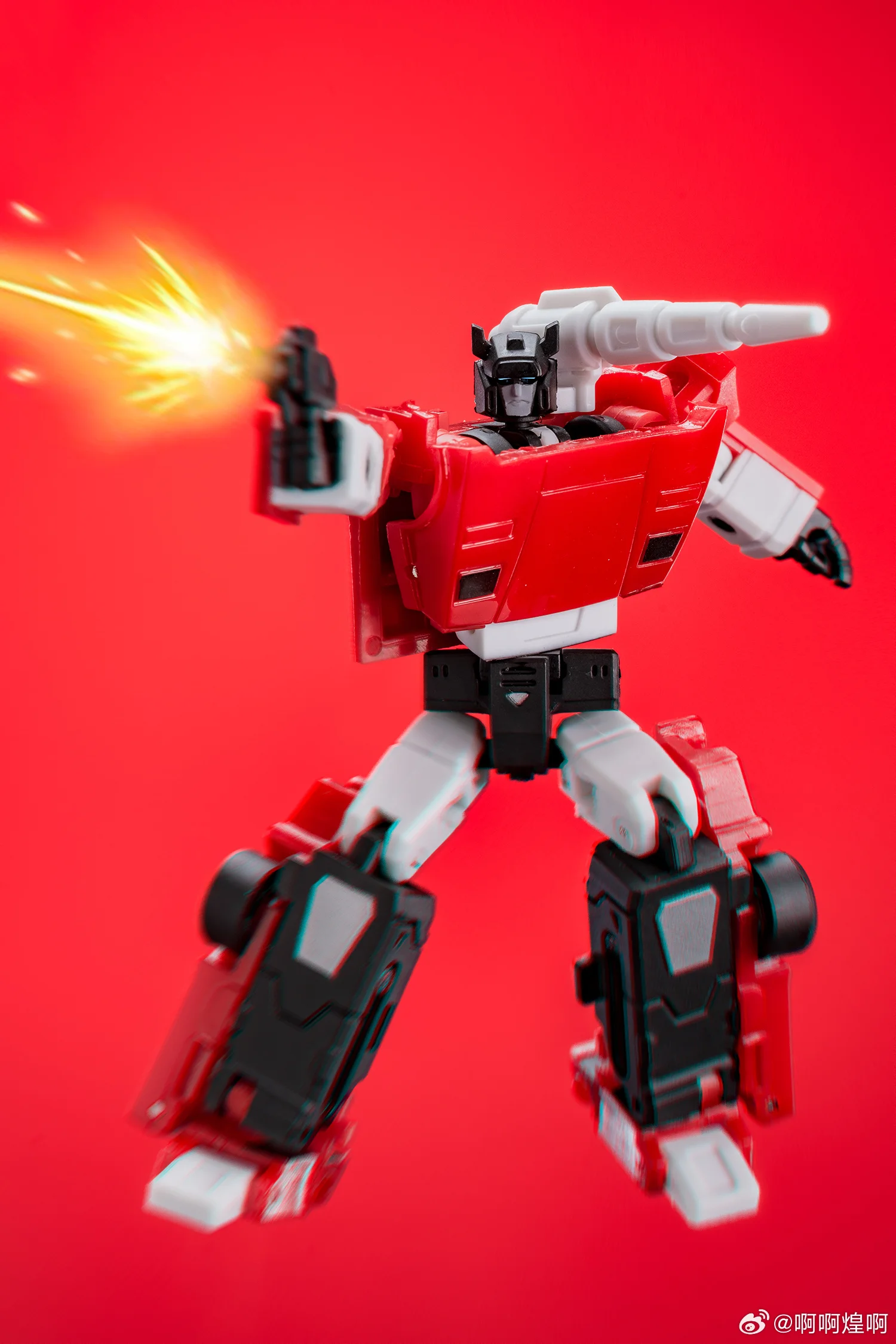 MS-B07S MSB07S Sideswipe Trasformazione Magic Square MNew Colore Action Figure Modello Collezione di robot Regali giocattolo 9.5CM