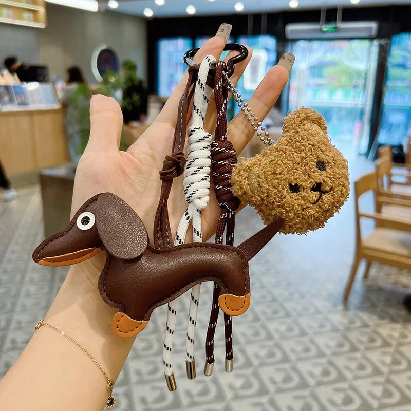 Handwoven Leather Sausage Dog Keychain Miu Style Dog Braid Rope Bag Packaging Hanging Ornament Personalized Pet Accessories