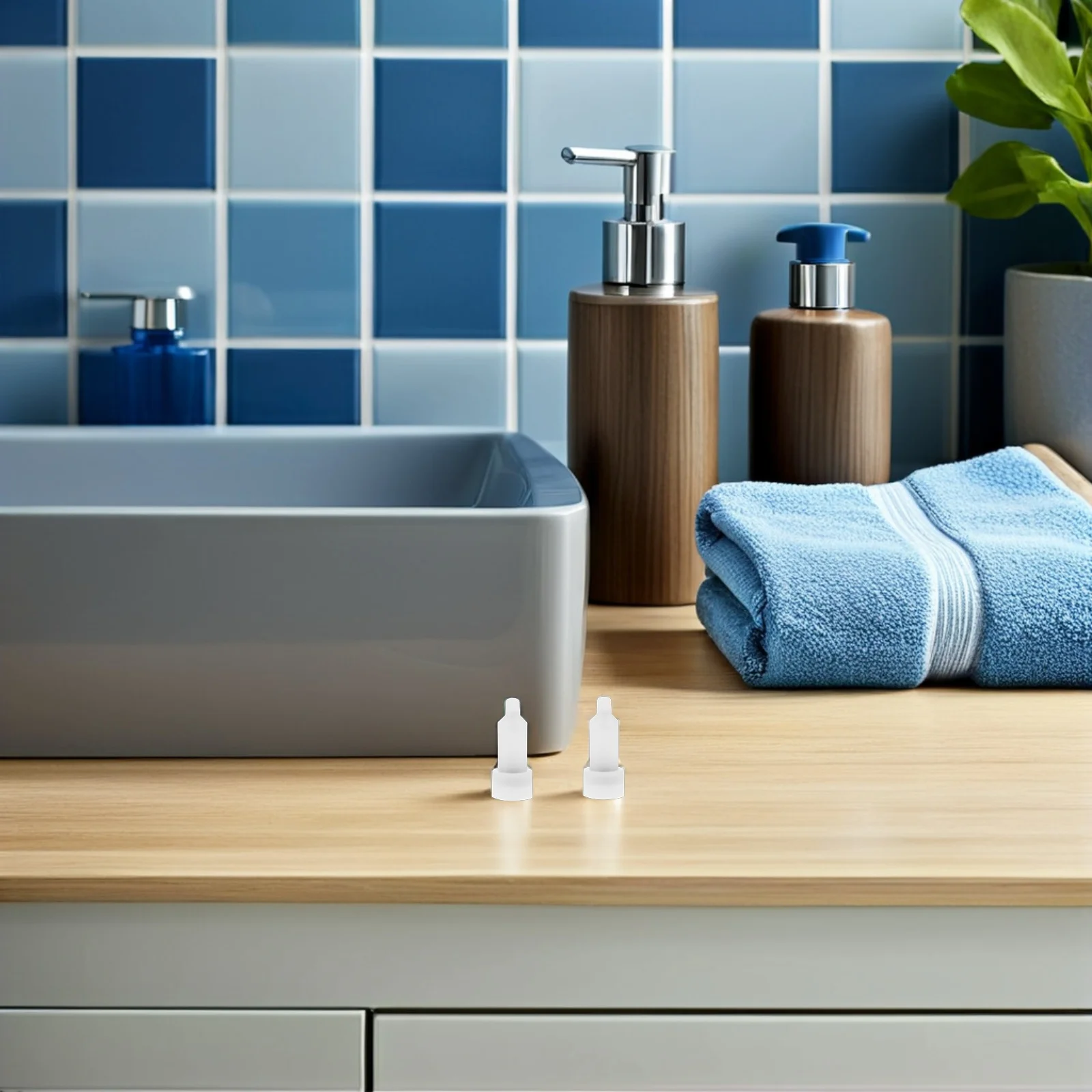 

4Pcs Liquid Soap Dispenser Pump Head Replacement Plastic Nozzle for Dispenser Bottles Hotel Kitchen Use Leak Proof Steady Flow