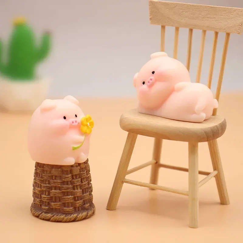 Kawaii Mini Pig Resin Ornaments Cute Pink Pig Model Figurine Car Accessory Home Office Table Decor Birthday Gift