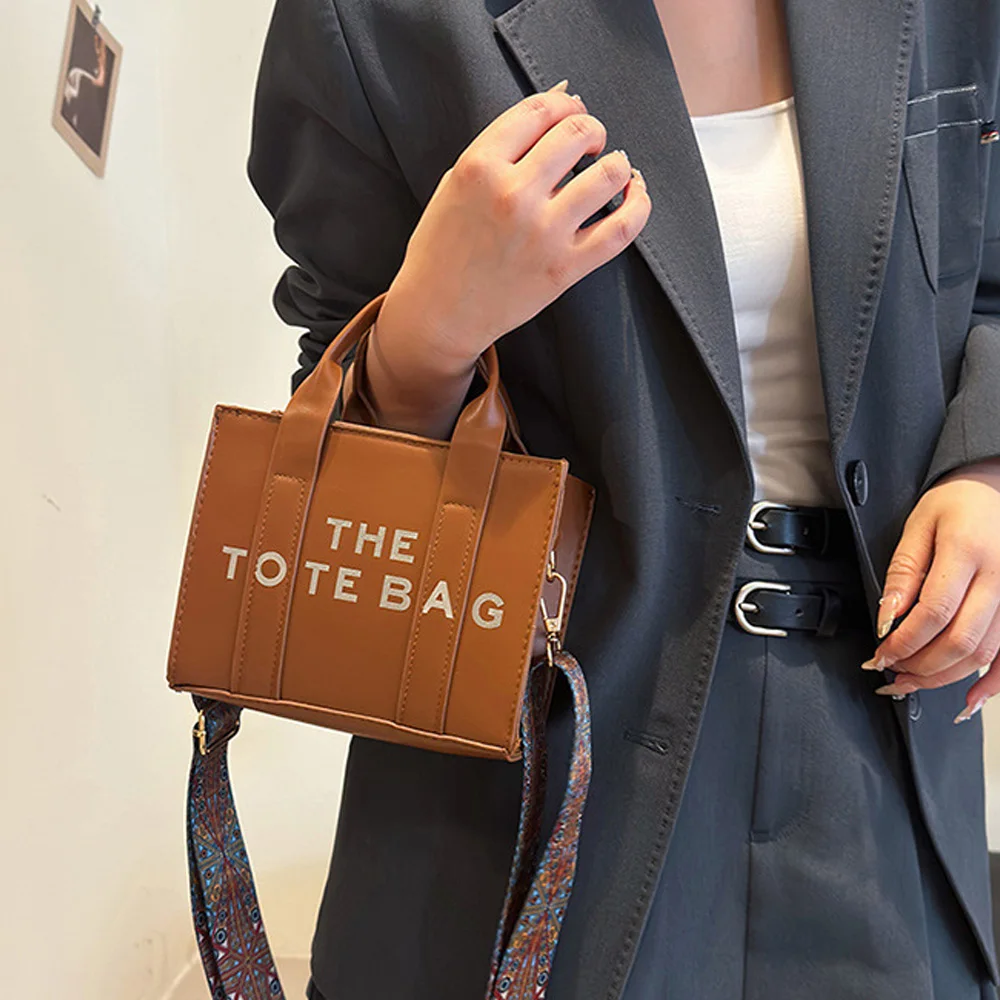 حقيبة كتف واحد متقاطعة مع الجسم للنساء ، حقيبة يد صغيرة مربعة ، موضة اوروبية واطنية ، حقيبة حمل حروف ، جديدة ،