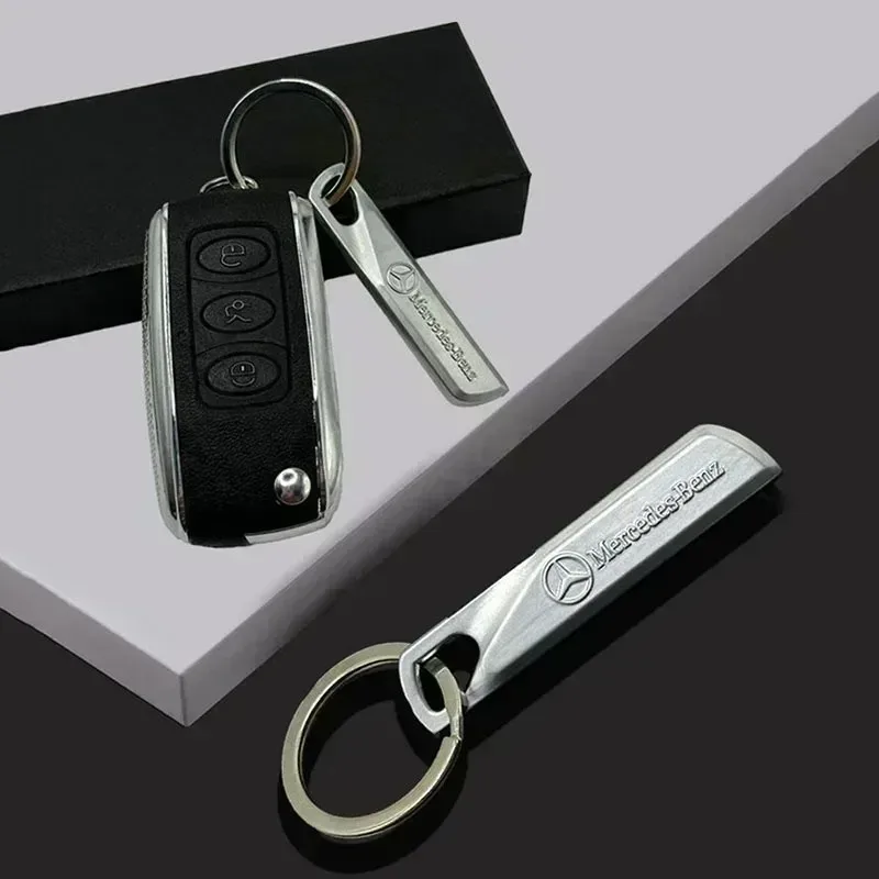 1Pcs Car Emblem Keychain Metal Key Ring Accessories For Mercedes Benz AMG Smart W205 C300 W203 W206 W108 W124 W126 W140 W168 GLE