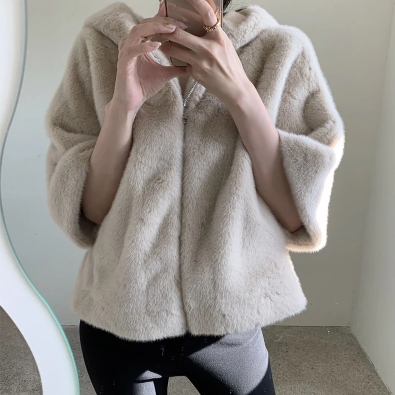 Clothland 女性ヴィンテージフード付き毛皮コートジッパー半袖カジュアルジャケット女性暖かい生き抜くトップス Mujer CB268