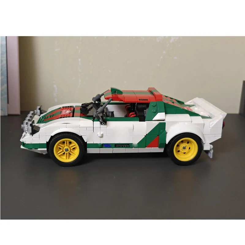 

MOC-184045 Classic Iconic Sports Car Building Block Model 1023Parts MOC Creative Boy Children's Birthday Building Block Toy Gift