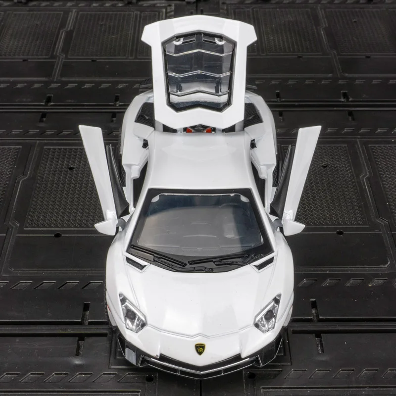 โมเดลรถสปอร์ตอัลลอยด์ 1:32 LP750-4 มีฟังก์ชั่นเสียงและแสง ประตูสามารถเปิดได้ มีเสียงและแสงจำลอง