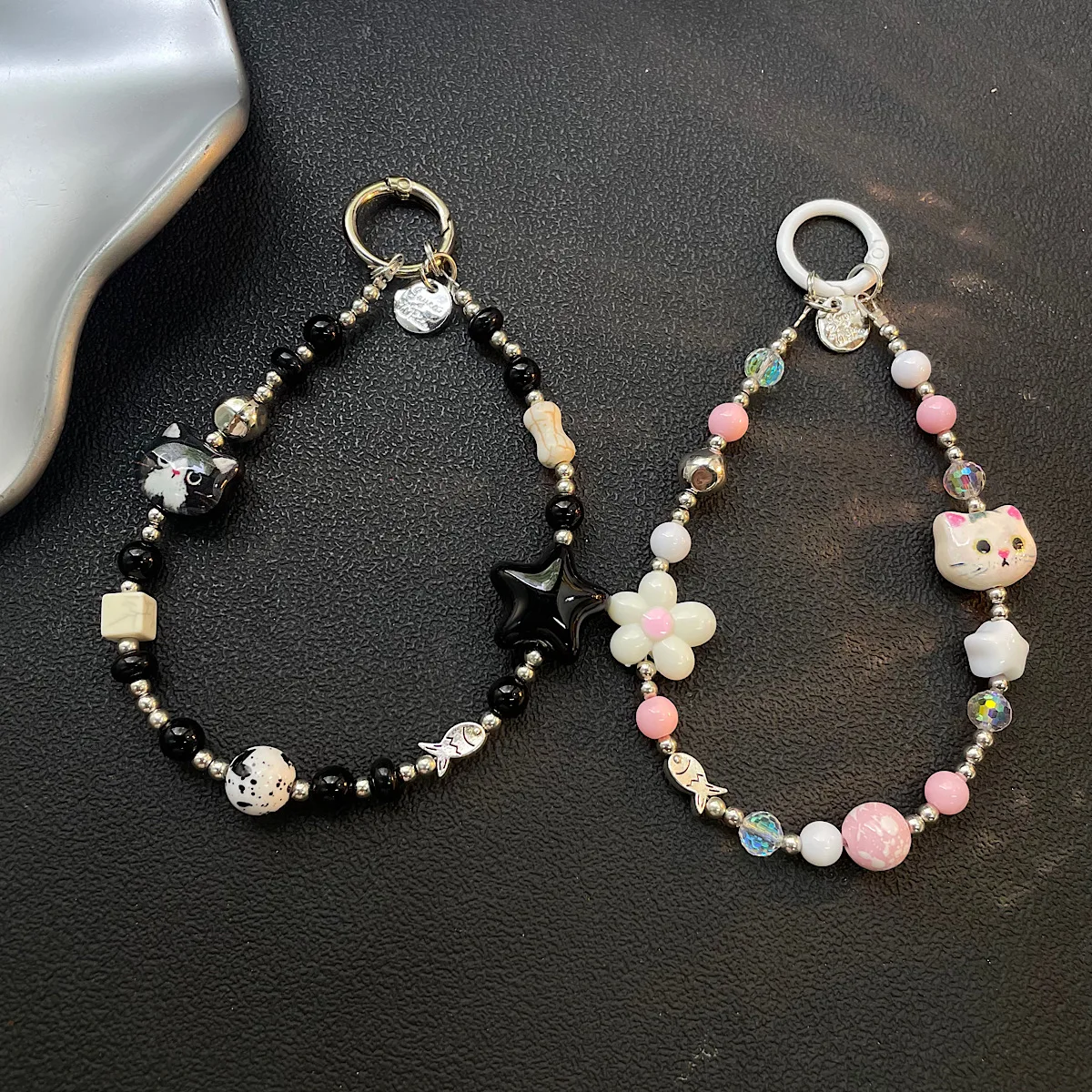 

New mobile phone chain bead bow mobile pendant cute cat bead jewelry hanging rope wrist chain