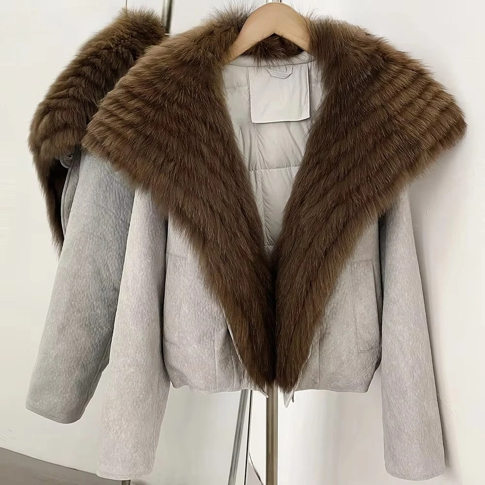 Women's Down Jacket with Hood Winter High Quality Padding Cropped Down Jacket Ultra Warm Heat Retention Zipper for Daily Wear