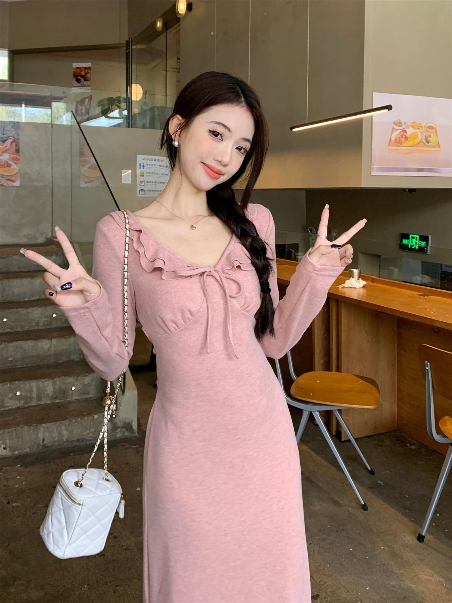 ドレス 長袖 レディースドレス Y2K 夏 モダール マイクロ ホルターネック オフショルダー ヒップスター 超ショート モダン ナイトクラブ アーティスティック