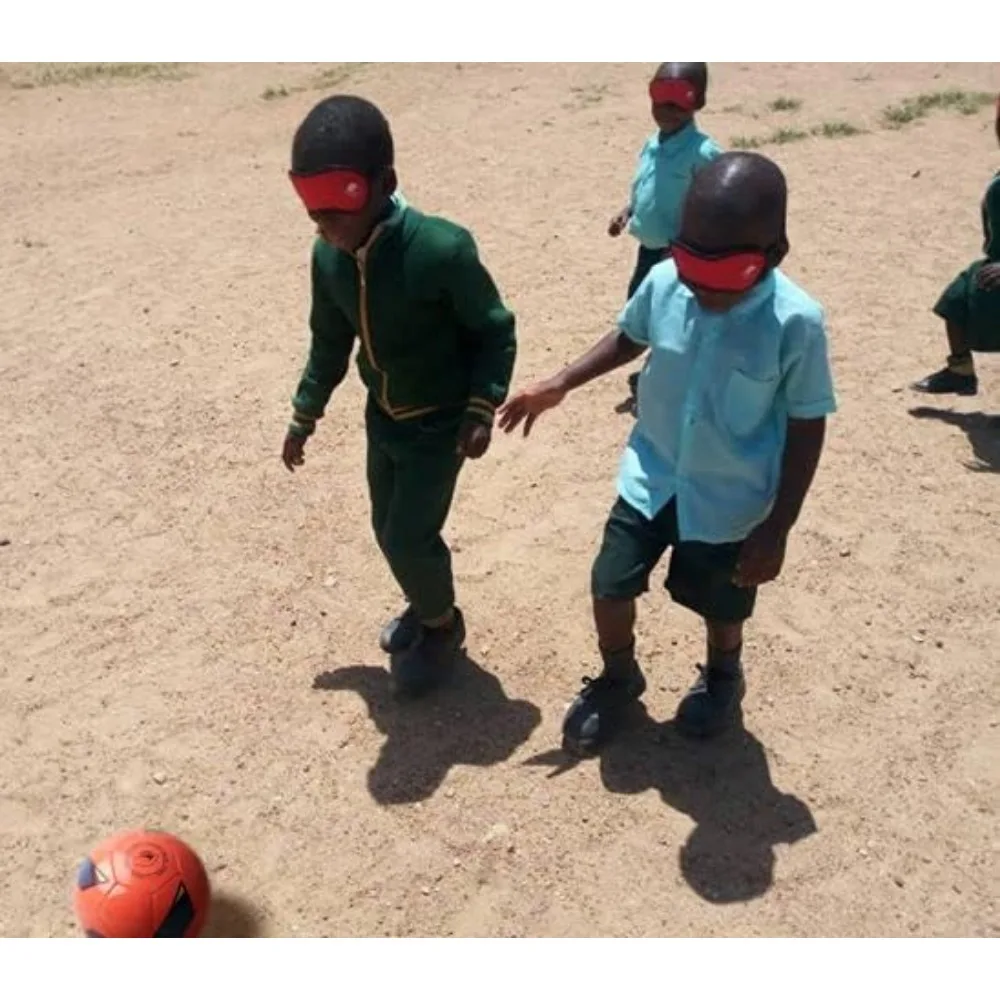 폴리에스터 눈가리개 스포츠 마스크 세트와 저반발 축구공, 5인제 축구 경기에 이상적