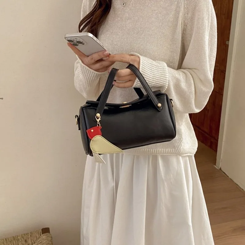 

Festival Travel Leather Shoulder Bag High End Paris Classic Vintage Craft Casual Crossbody Tote Bag Pretty Ladies Holiday
