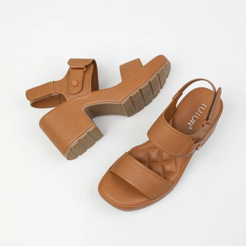 

Thick Heel Roman Strap Sandals Leisure Jelly Shoes Platform Beach Women's Shoes PVC Upgraded EVA Bottom Ladies Slip-On Sandals