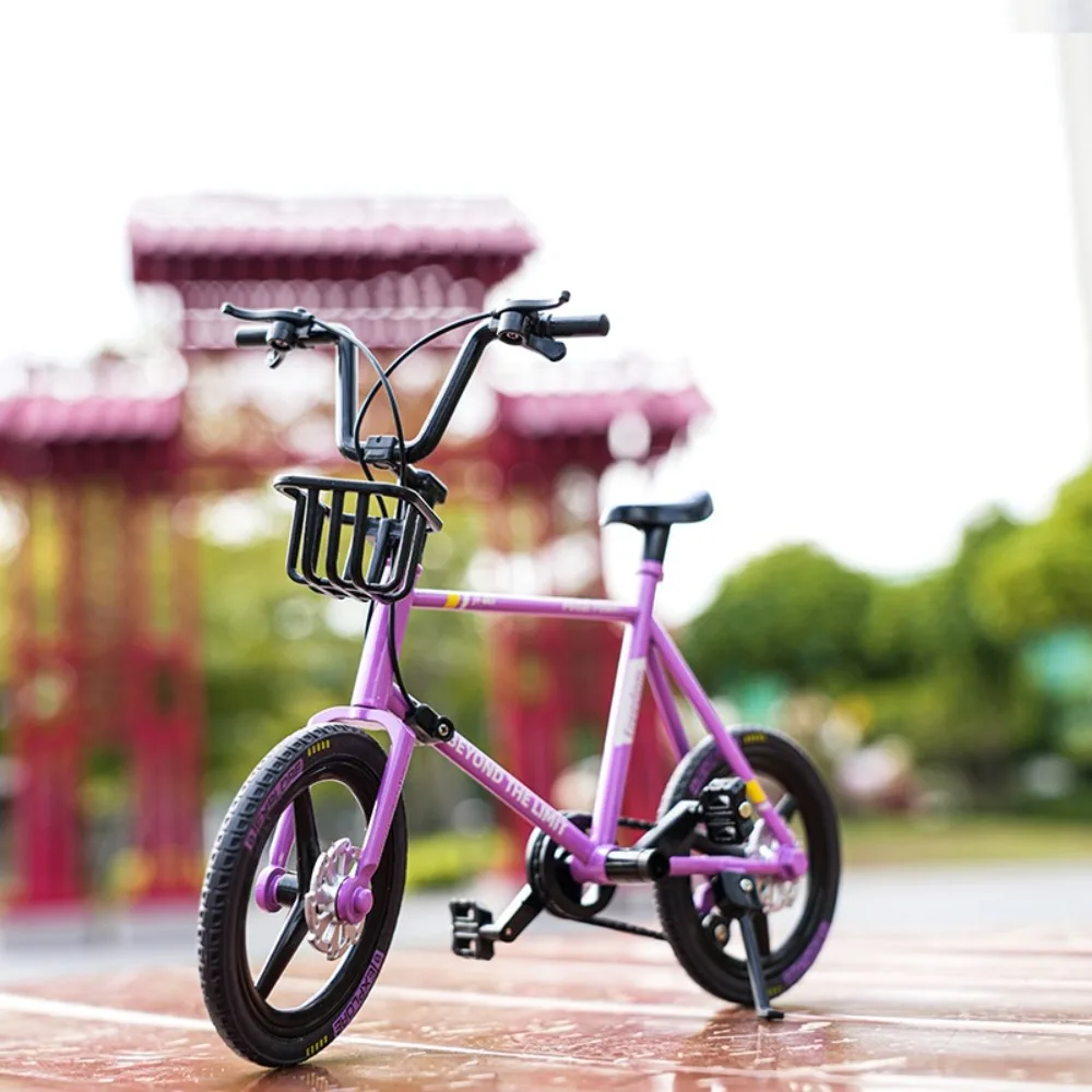 Birthday Gift 1:8 Scale Mini Bicycle Model Racing Metal Simulation Mountain Bike Diecast Miniature Road BMX Bike Model
