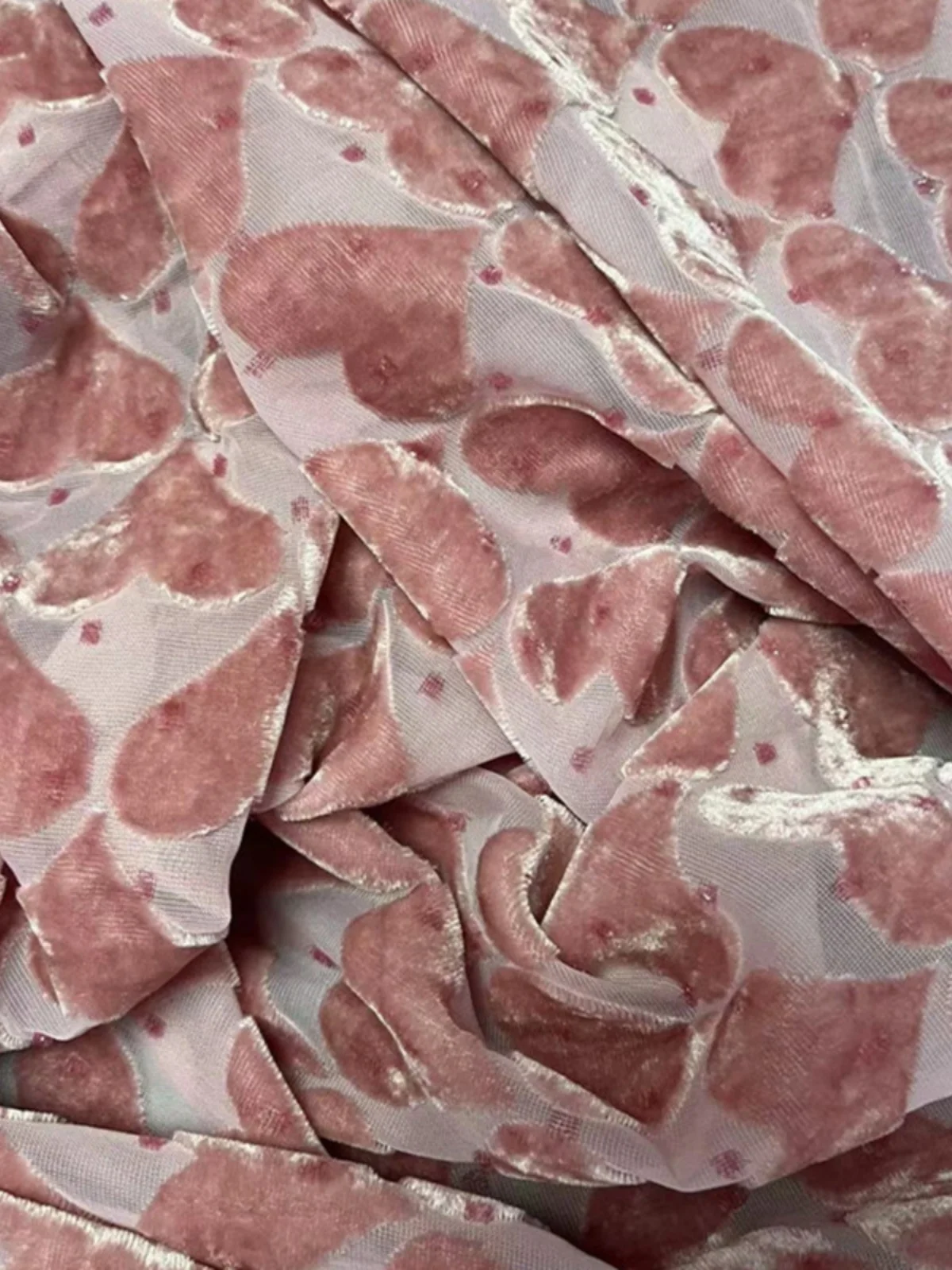 ピンクベルベット生地-模擬シルク-スワンフラワー-バーニング加工生地-ハート柄-ゴールドテッドベルベット-衣料用素材