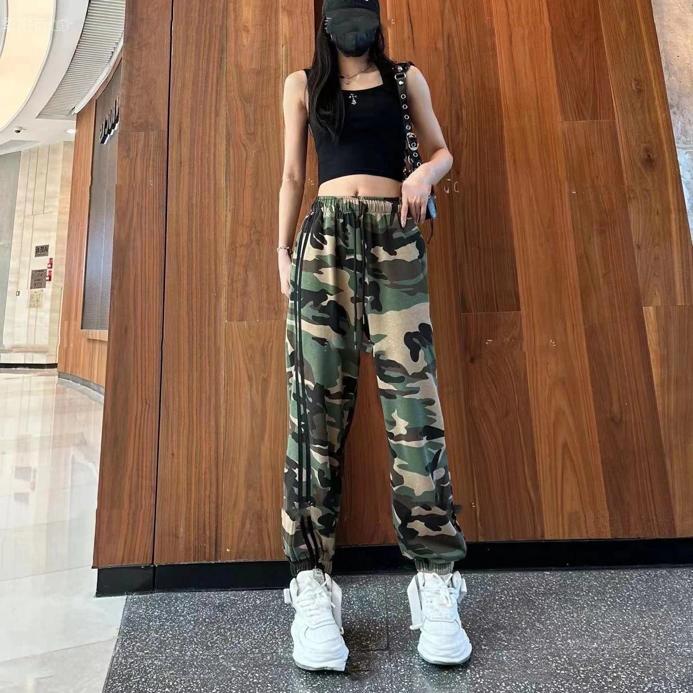 

Big Size Camouflage Joggers Sport Pants Women Loose Harem Pants Casual Sweatpants Streetwear 150KG Plus Size Trousers L-4XL