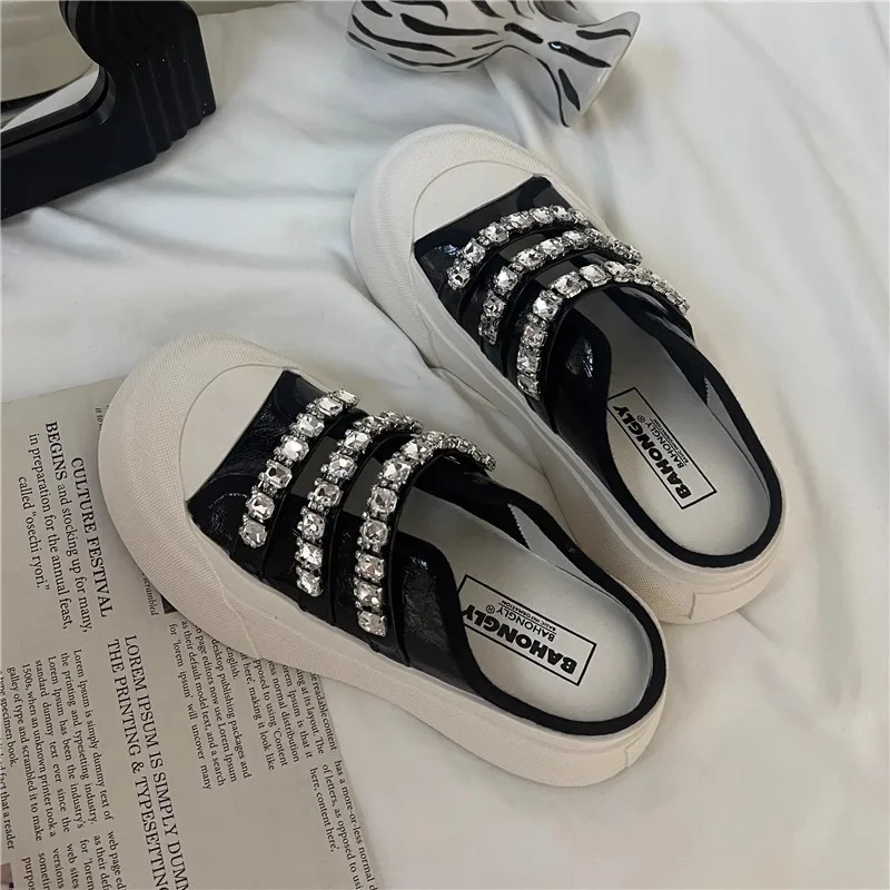 Scarpe coreane Casual Sneakers femminili All-Match punta tonda zoccoli di cristallo piattaforma 2024 piccole Creepers di strass estivi nuovo gancio