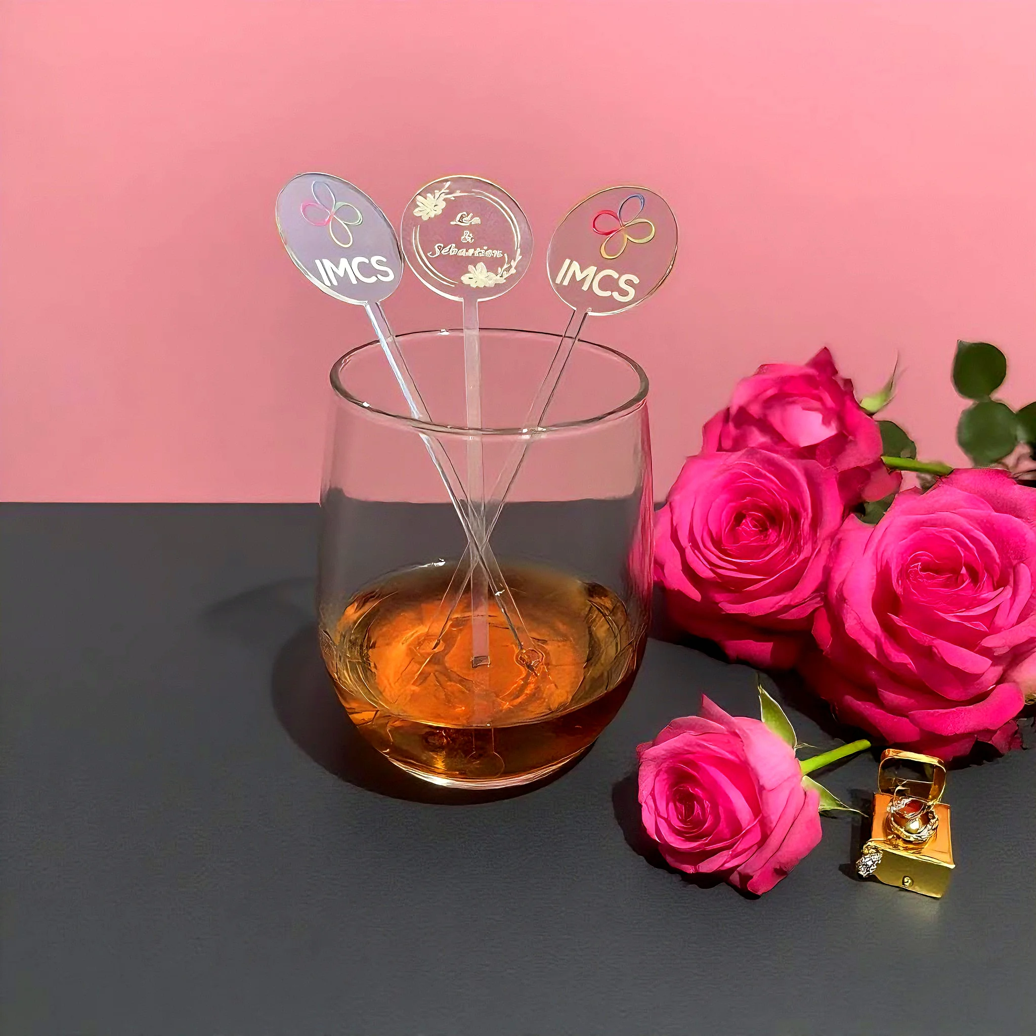 محرك المشروبات المخصصة، محرك كوكتيل شخصي، هدايا الزفاف، ديكورات الطاولة، أدوات الشرب الأكريليك للحفلات، عصي التحريك