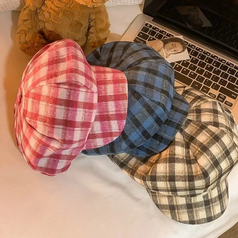 

Korean Autumn and Winter Plaid Woolen Star Anise Painter Hat Women Outdoor Warm Big Head Trend Literary and Artistic Painter Cap