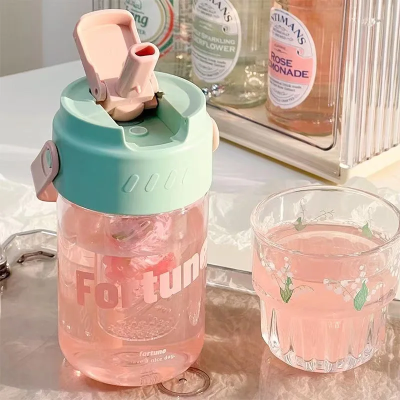 Taza de agua portátil para acampar, taza de agua de alto valor para niñas, taza de café portátil, taza Simple con partición de té, taza de plástico para estudiantes 2