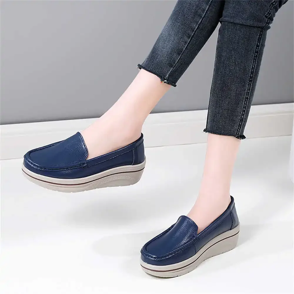 Plateforme Moccasin Shoes For Women Loafers Vulcanize Sneakers 48 Size College Student Sport Twnis Famous Sneskers Hit