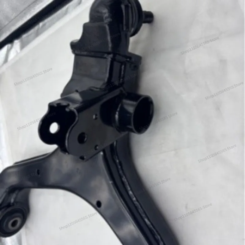 Suitable for 4450132100 front lower suspension 4450232100 lower swing arm, two-wheel drive shock absorption