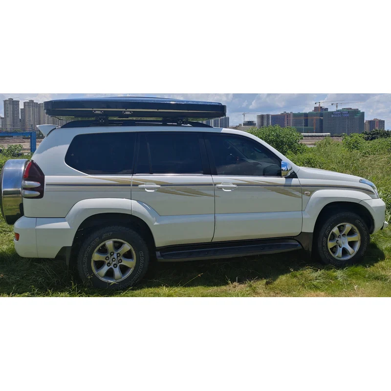 High Quality Triangular Hard Shell Rooftop Tent With Insulated Liner, Oxford Fabric Four Season Use For Cars And Campers