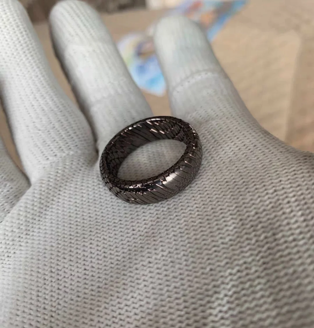 Custom Made Etched Fashion Superconductor Ring Men's Ring Gift